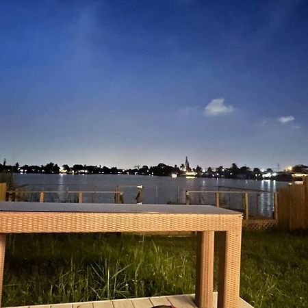 Supervilla - Lakefront - Sunsets, Kayaks, Grill Fort Lauderdale Zewnętrze zdjęcie