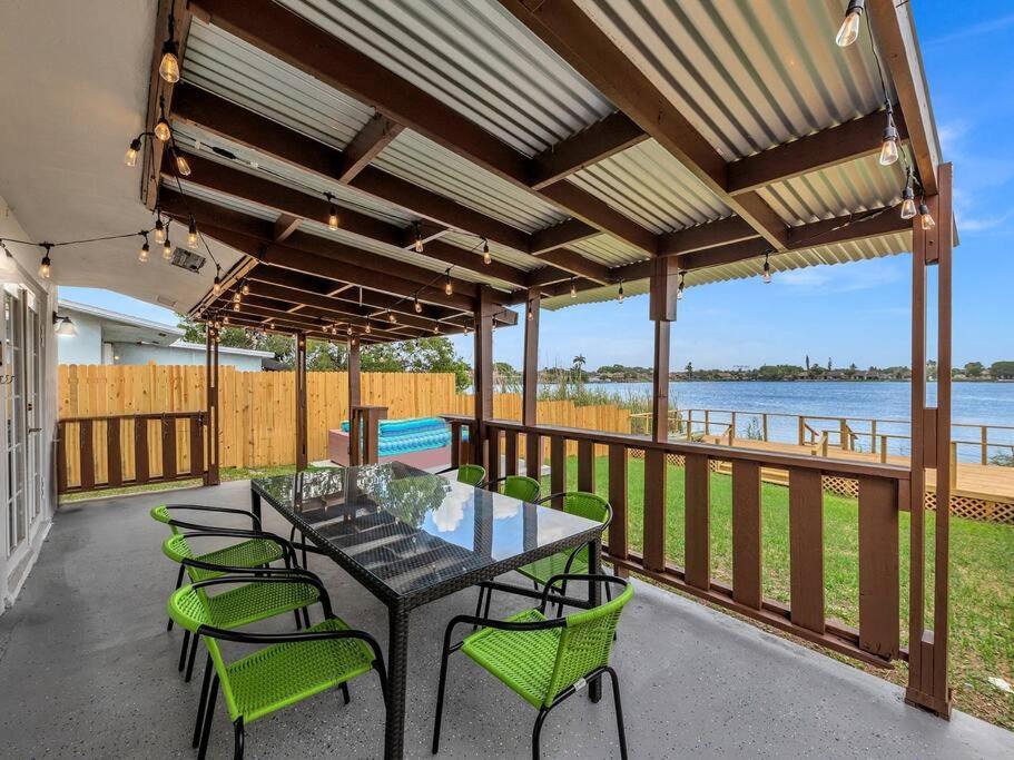 Supervilla - Lakefront - Sunsets, Kayaks, Grill Fort Lauderdale Zewnętrze zdjęcie