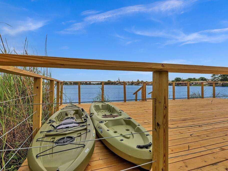 Supervilla - Lakefront - Sunsets, Kayaks, Grill Fort Lauderdale Zewnętrze zdjęcie